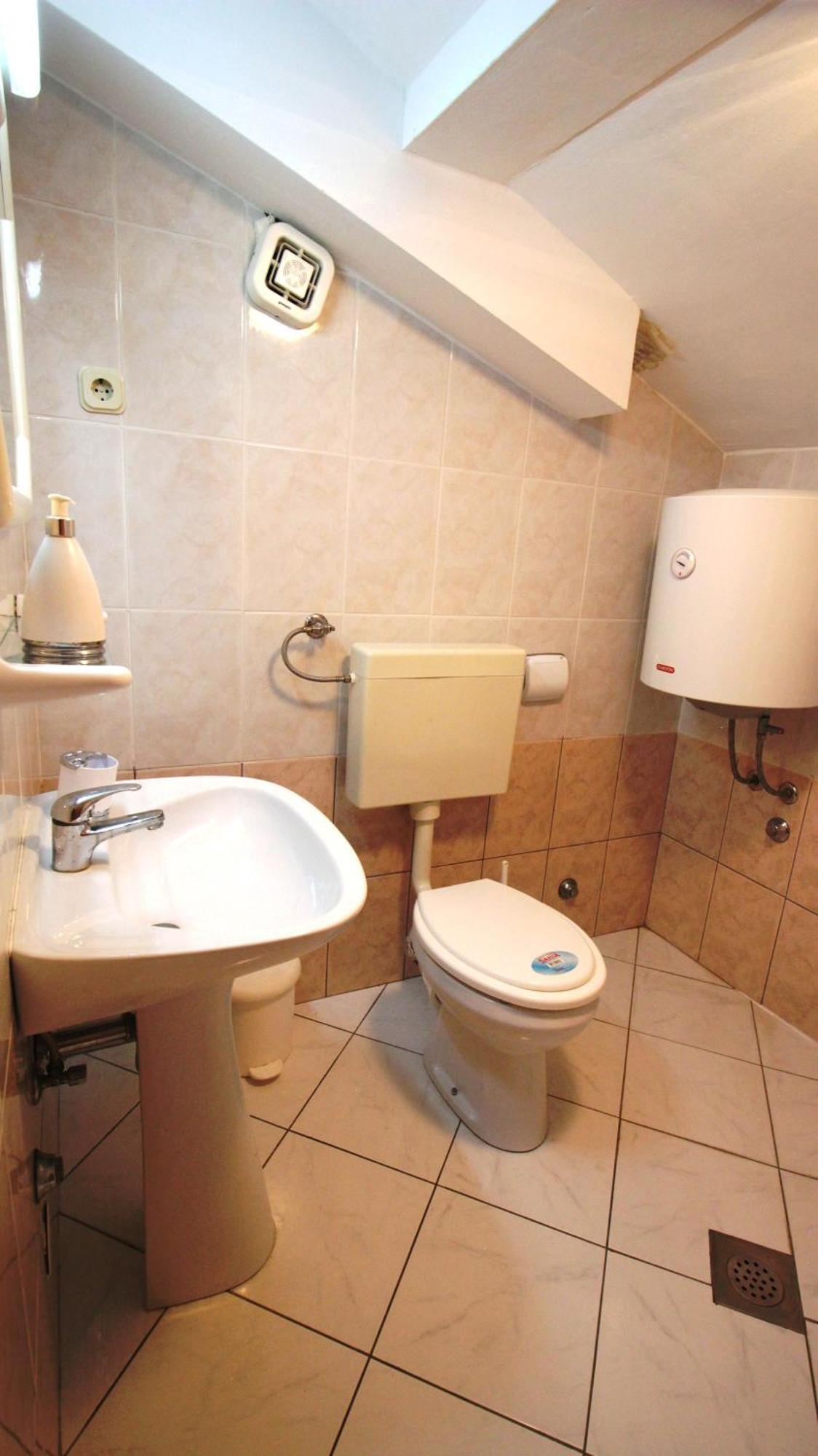 Apartments Ivka Omis Room photo