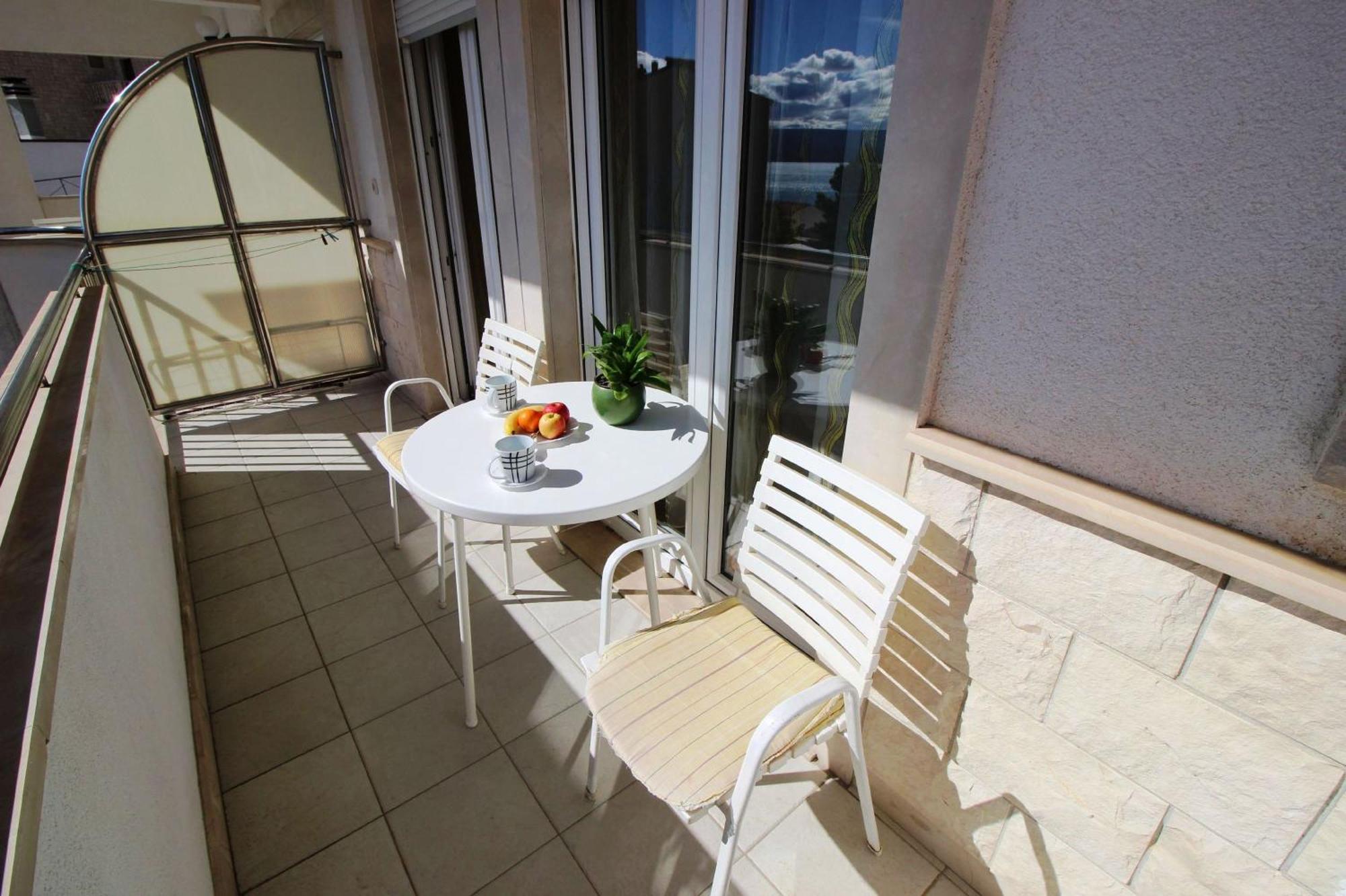 Apartments Ivka Omis Room photo
