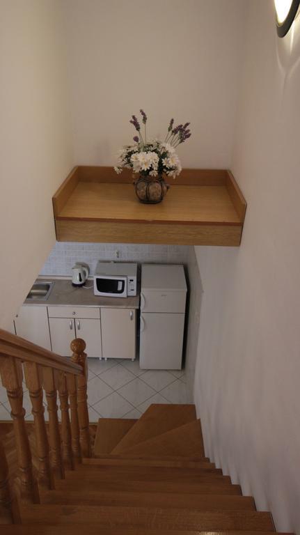 Apartments Ivka Omis Exterior photo
